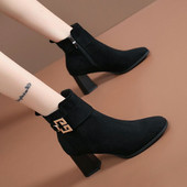 Ženske čizme sa debelom četvrtastom petom 7 cm i metalnim elementom