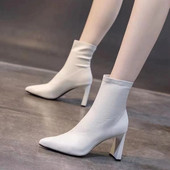 Kožne ženske čizme s debelom petom