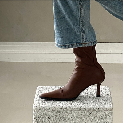 Дамски заострени боти от еко кожа с цип и висок тънък ток 8см