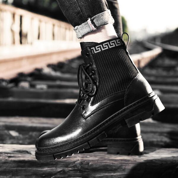 Muške čizme s vezicama u crnoj boji