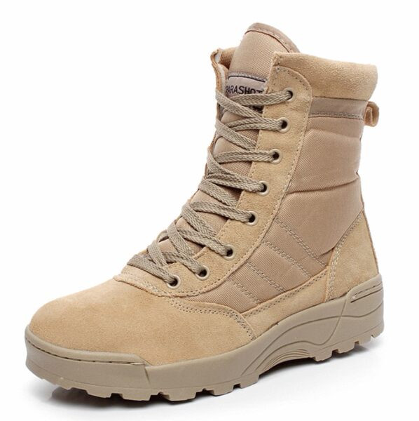 Muške čizme s grubim đonom na vezice i amblem