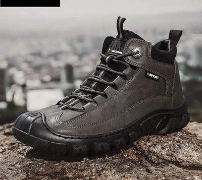Ανδρικά χειμερινά παπούτσια με κορδόνια και τραχιά σόλα
