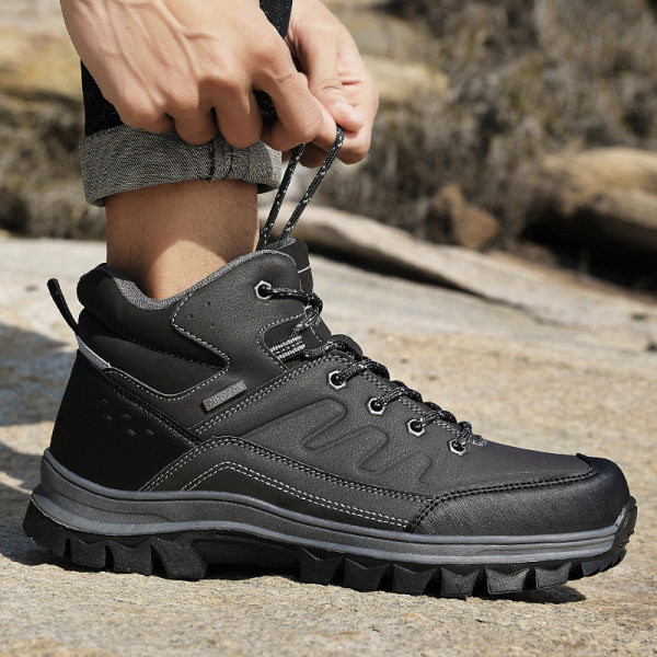 Мъжки обувки с връзки подходящи за зимата