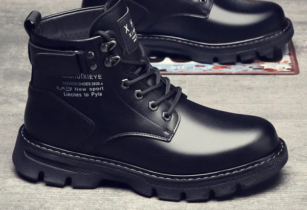 Мъжки боти за зимата - два модела