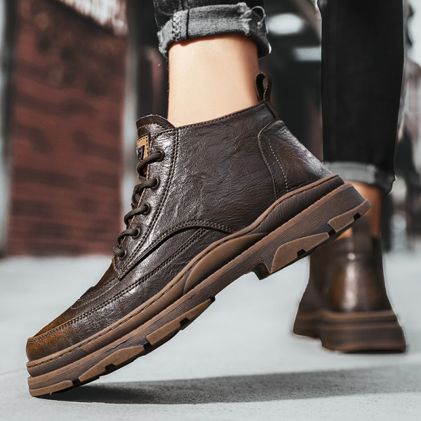 Μποτάκια φθινοπώρου-χειμώνα από οικολογικό δέρμα με κορδόνια και τραχιά σόλα