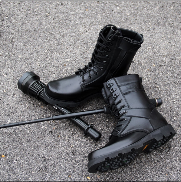 Zimske muške čizme s vezicama i metalnim ukrasom