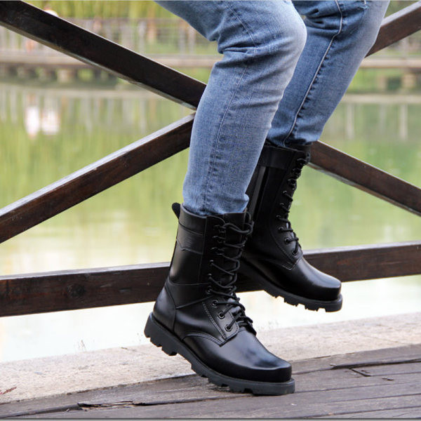 Zimske muške čizme s vezicama i metalnim ukrasom