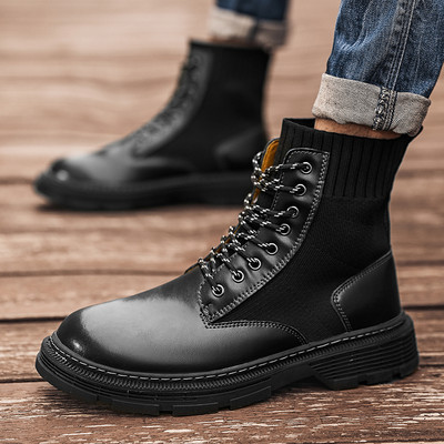 Μοντέρνα μποτάκια στρογγυλεμένα με κορδόνια για άνδρες