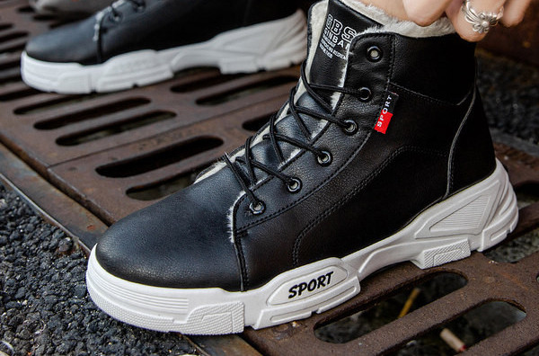 Ανδρικές μπότες από οικολογικό δέρμα σε μαύρο χρώμα