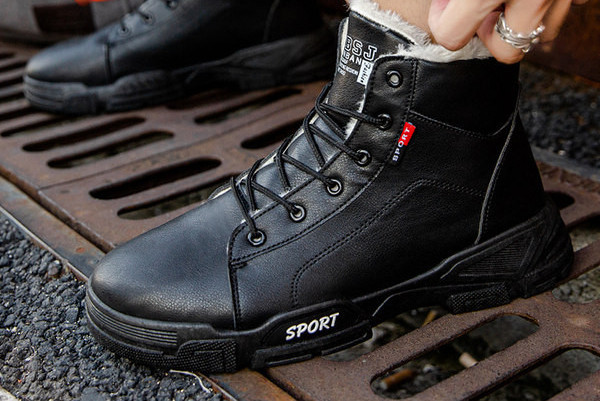 Ανδρικές μπότες από οικολογικό δέρμα σε μαύρο χρώμα