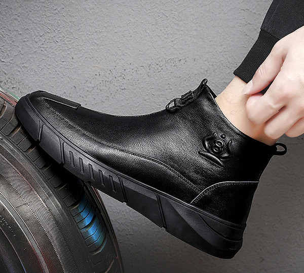 Muške čizme od crne umjetne kože