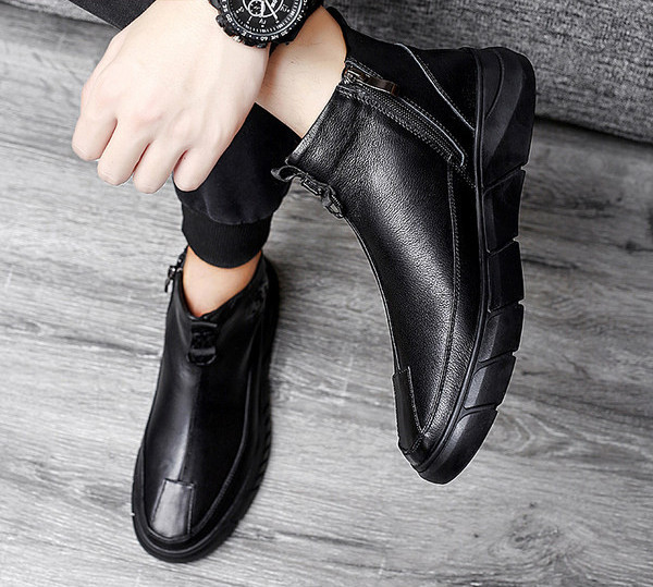 Muške čizme od crne umjetne kože