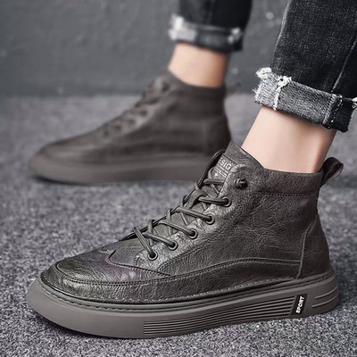 Ανδρικές μπότες από οικολογικό δέρμα με επίπεδη σόλα - δύο μοντέλα