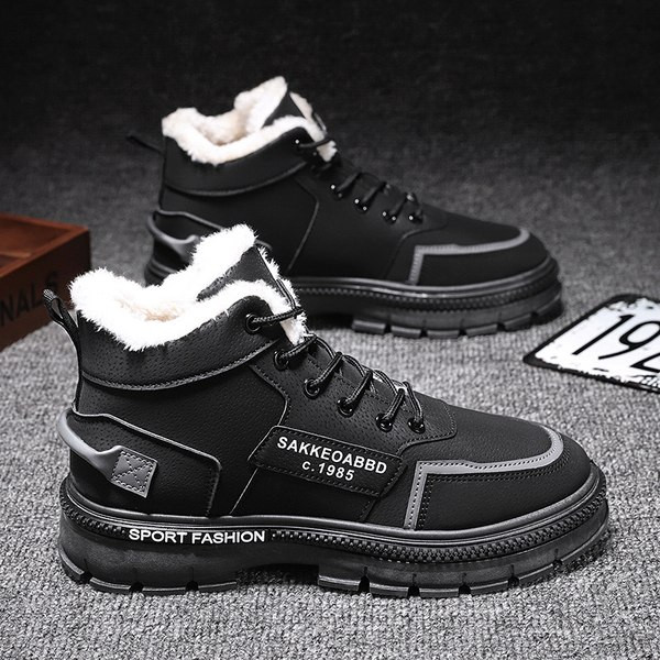 Мъжки модерни боти с мека подплата и равна подметка