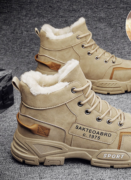 Muške zimske čizme s natpisom na ravnom potplatu i debelom baršunastom postavom