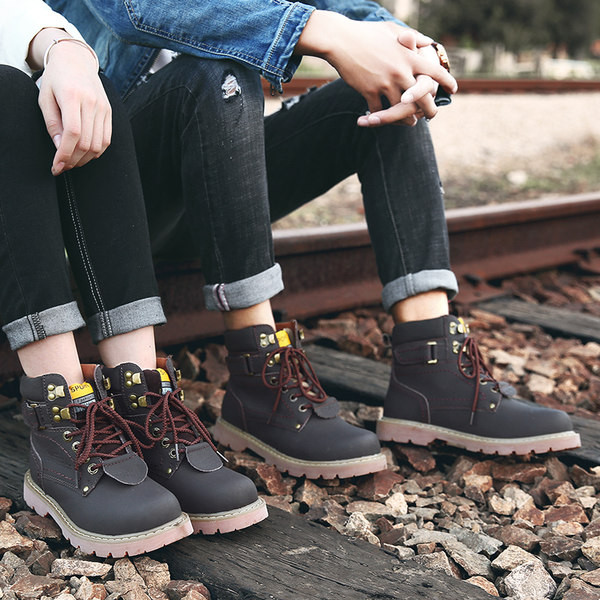 Мъжки боти с връзки и мека подплата заоблен модел