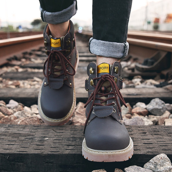 Мъжки боти с връзки и мека подплата заоблен модел