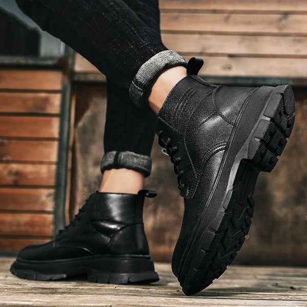 Elegantne muške čizme s ravnim potplatom od eko kože za zimu