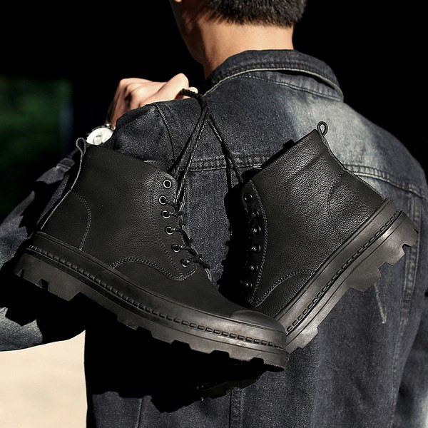 Мъжки ботуши с връзки в черен цвят от изкуствена кожа