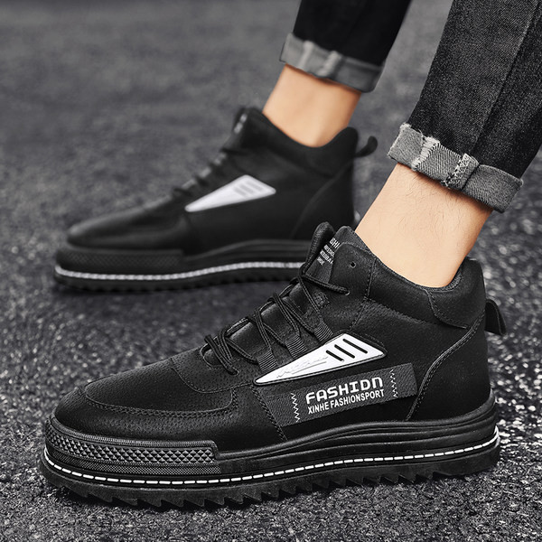 Novi model muških čizama od eko antilopa