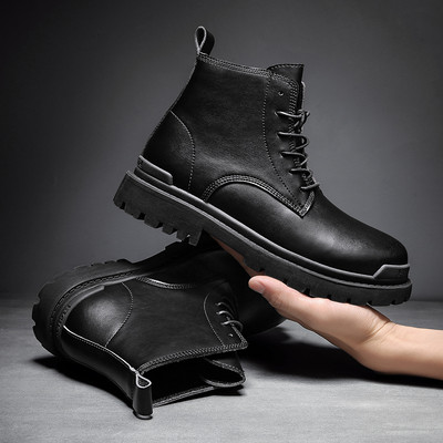 Ανδρικές μπότες από έκο δέρμα με τραχιά σόλα και κορδόνια