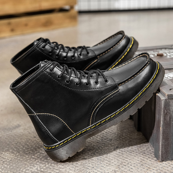 Moderne kožne čizme s vezicama - za muškarce