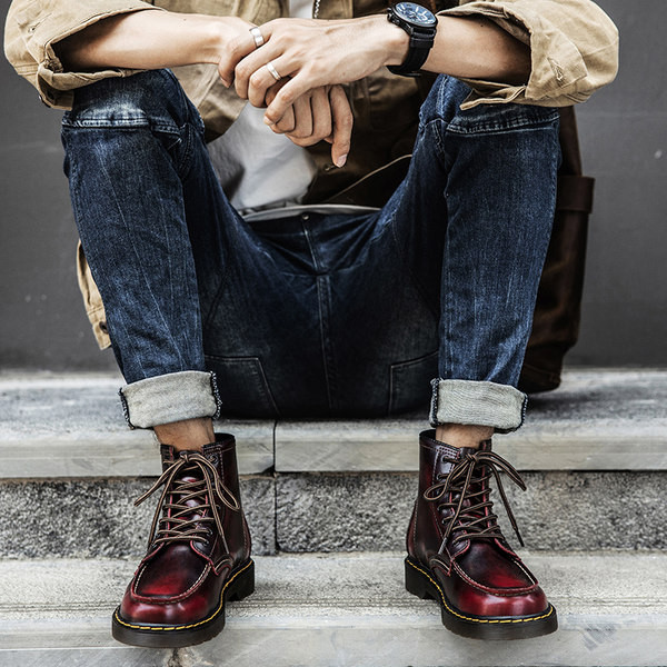 Moderne kožne čizme s vezicama - za muškarce