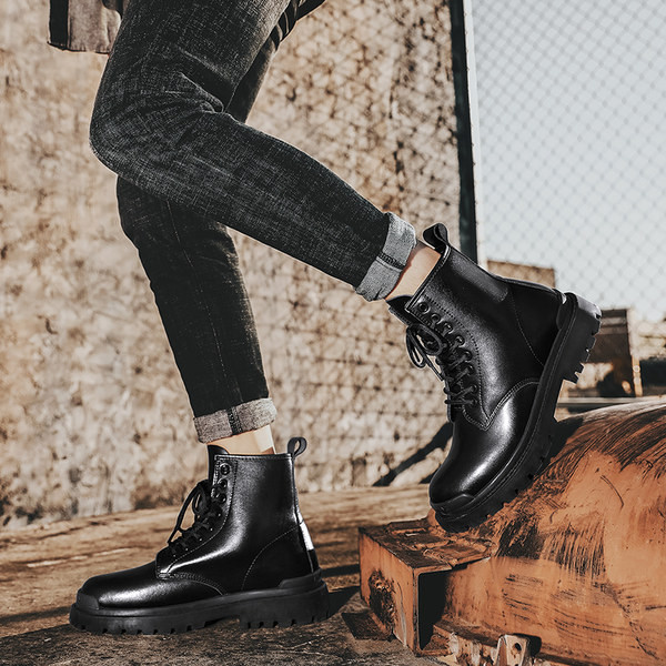 Muške čizme od umjetne kože i vezice