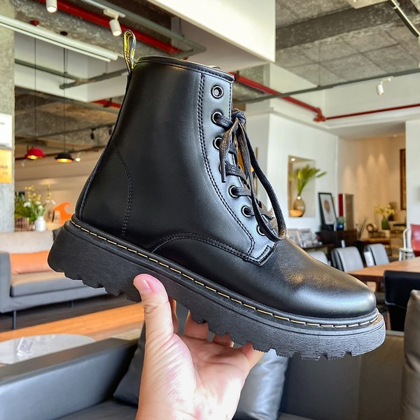 Muške čizme crne boje od eko kože