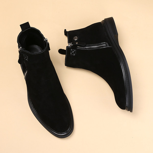 Μοντέρνες οικολογικές σουέτ μπότες με φερμουάρ