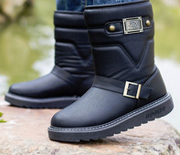 Muške pregače s ravnim potplatom - dva modela