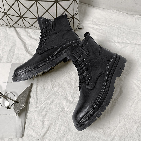 Кожени мъжки ботуши в черен цвят 