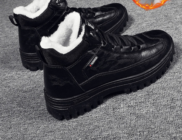 Модерни кожени боти с топла подплата и връзки