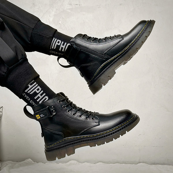 Ανδρικές κομψές μπότες από οικολογικό δέρμα με  φερμουάρ - στρογγυλεμένο μοντέλο