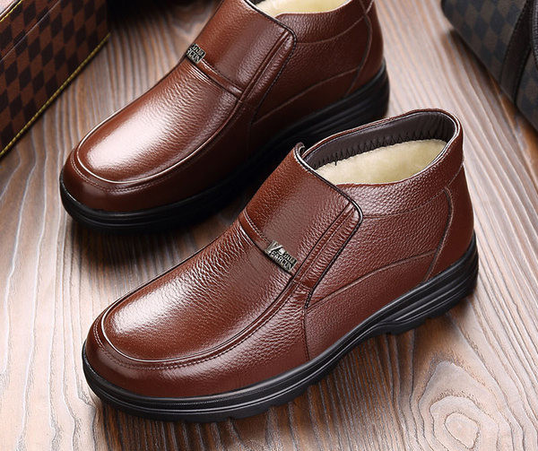 Zimske muške čizme s toplom postavom