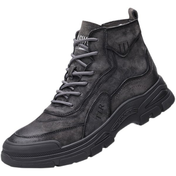 Χειμερινές μπότες με επίπεδη σόλα και κορδόνια