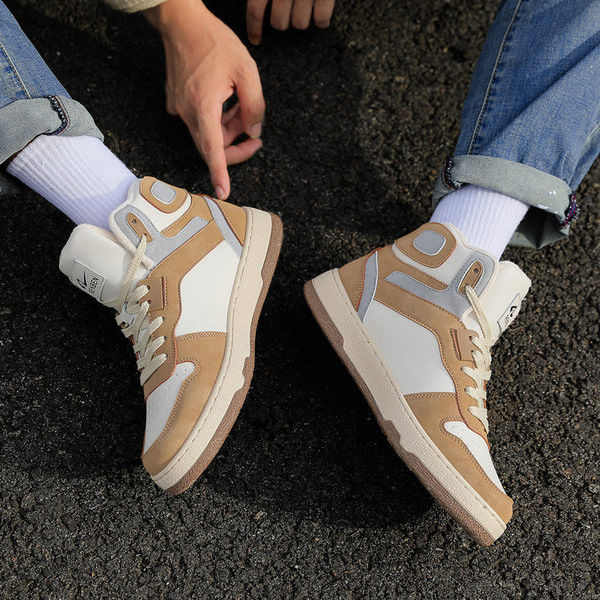 Ανδρικά ψηλά sneakers με ζεστή φόδρα - κατάλληλα για το χειμώνα