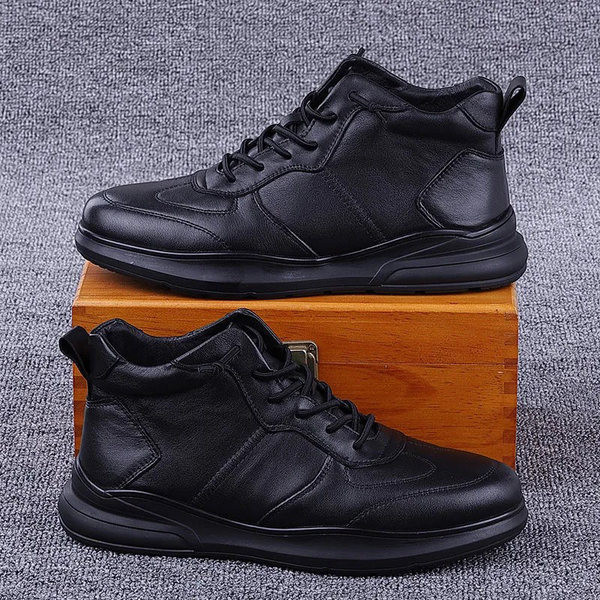 Ανδρικά χειμωνιάτικα παπούτσια με ζεστή φόδρα σε μαύρο χρώμα