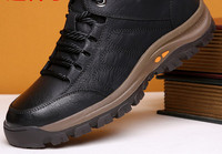 Casual χειμερινές μπότες για άνδρες με τραχιά σόλα