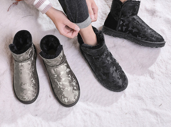 Ανδρικές μπότες casual με μοτίβο παραλλαγής και ζεστή φόδρα