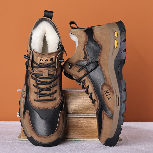 Muške zimske cipele s mekom postavom u dvije boje