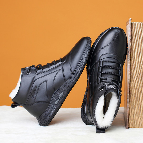 Χειμερινά αθλητικά και casual μπότες με ζεστή φόδρα