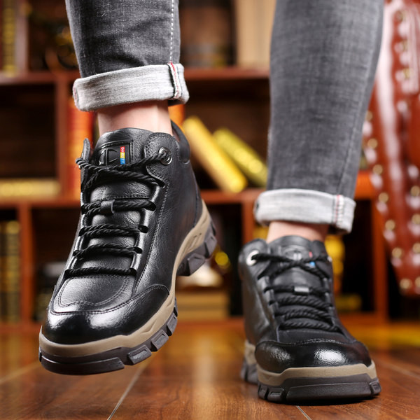 Ανδρικά μποτάκια με ζεστή φόδρα με κορδόνια