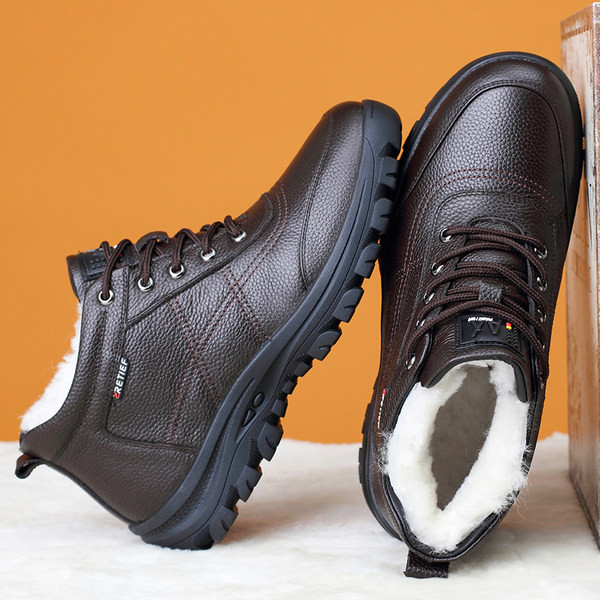 Зимни обувки от еко кожа с мека подплата