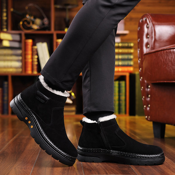 Мъжки обувки от изкуствен велур и топла подплата