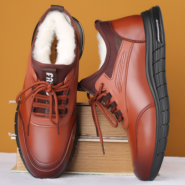 Ανδρικά χειμερινά παπούτσια με επιγραφή και απαλή φόδρα