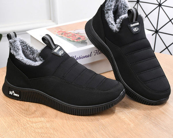 Мъжки зимни обувки с кадифена подплата и емблема