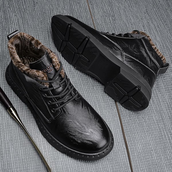 Έκο δερμάτινα ανδρικά μποτάκια με ζεστή φόδρα με κορδόνια