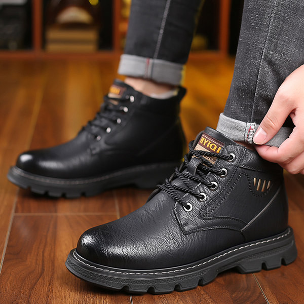 Χειμερινές μπότες από συνθετικό δέρμα με κορδόνια και επιγραφή