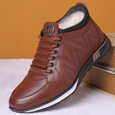 Ανδρικά χειμερινά παπούτσια από έκο δέρμα με μεταλλικό στοιχείο